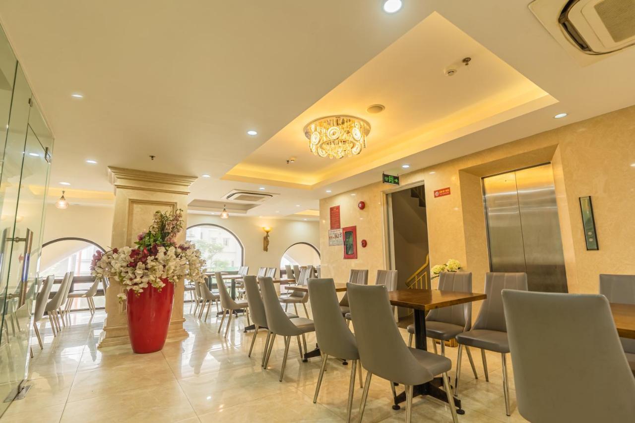 Royal Charm Hotel Da Nang Exteriör bild